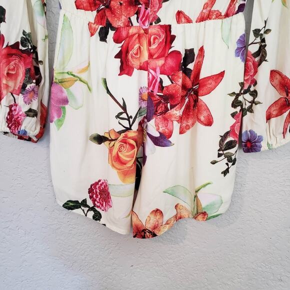 Rumor Boutique Floral Romper - 6 - Picture 5 of 8